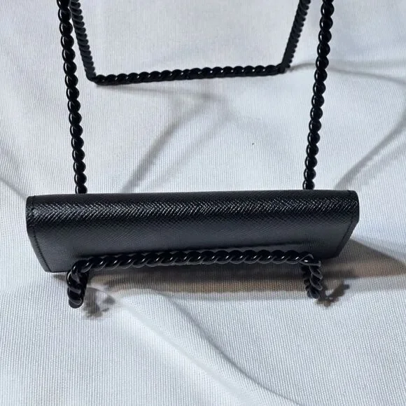 Burberry Black and Cream Key Holder - Picture 11 of 15